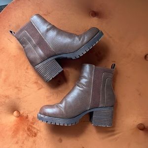BROWN 6 MIA BOOTIES